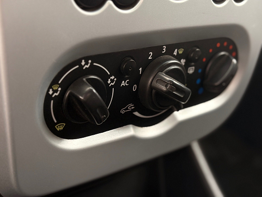 Renault Logan Expression, 2014 года, пробег 170932 км