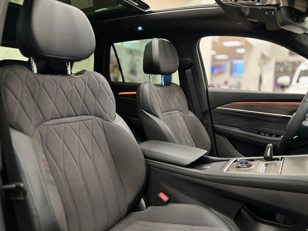 Geely Monjaro Флагман, зеленый