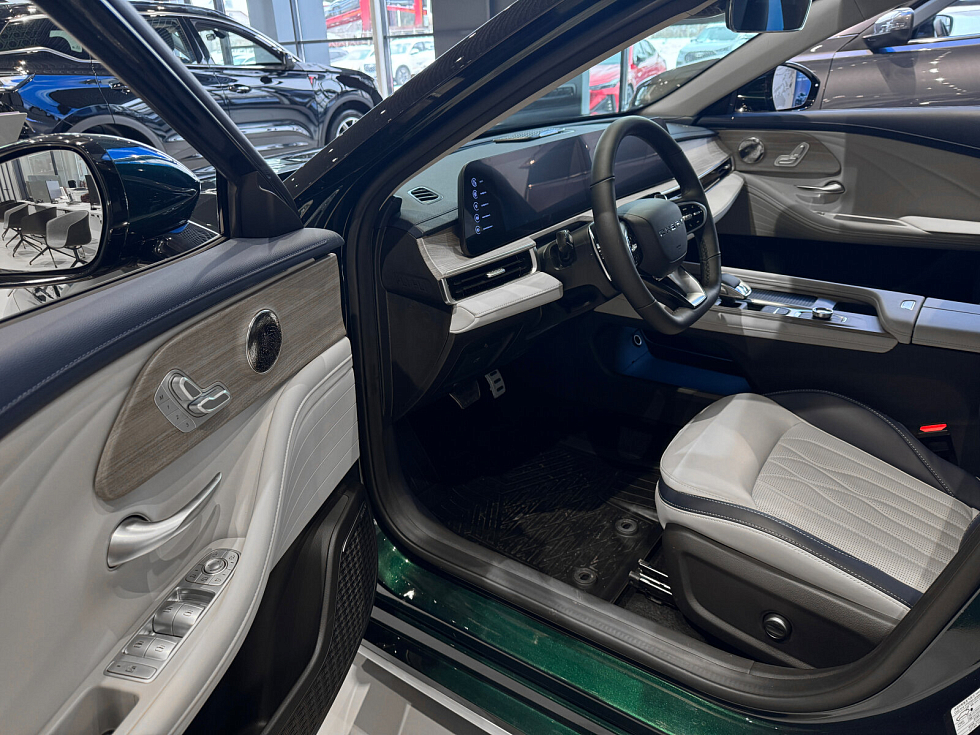 Chery Arrizo 8 Ultra, зеленый