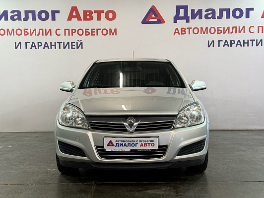 Opel Astra, 2014 года, пробег 75000 км