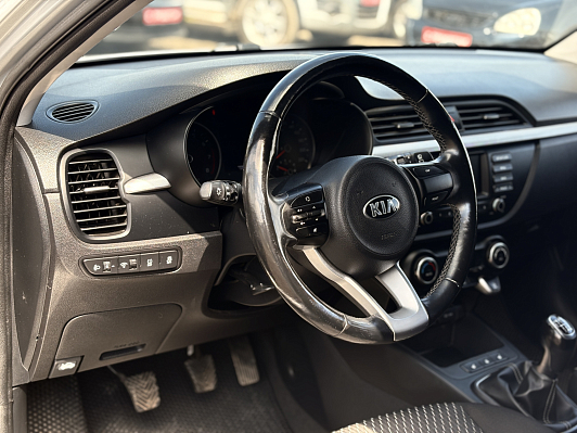 Kia Rio Luxe, 2019 года, пробег 78994 км