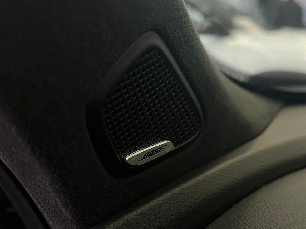 Geely Monjaro Флагман, черный