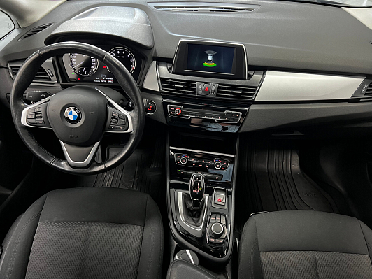 BMW 2 серии Active Tourer 218i Advantage Plus, 2019 года, пробег 76774 км