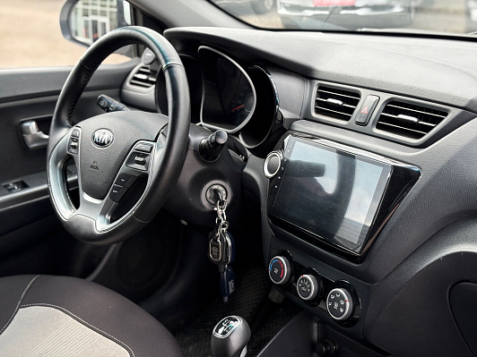 Kia Rio Comfort Аудио, 2016 года, пробег 184000 км