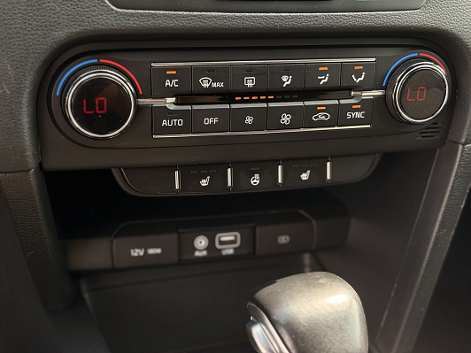 Kia Ceed Luxe, 2019 года, пробег 178574 км