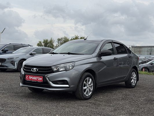 Lada (ВАЗ) Vesta 50 Anniversary, 2017 года, пробег 105000 км