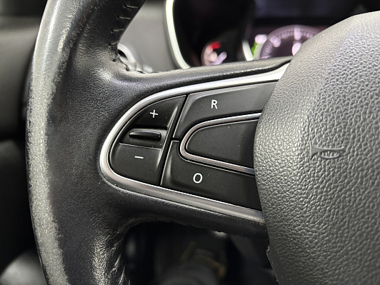 Renault Megane, 2019 года, пробег 121942 км