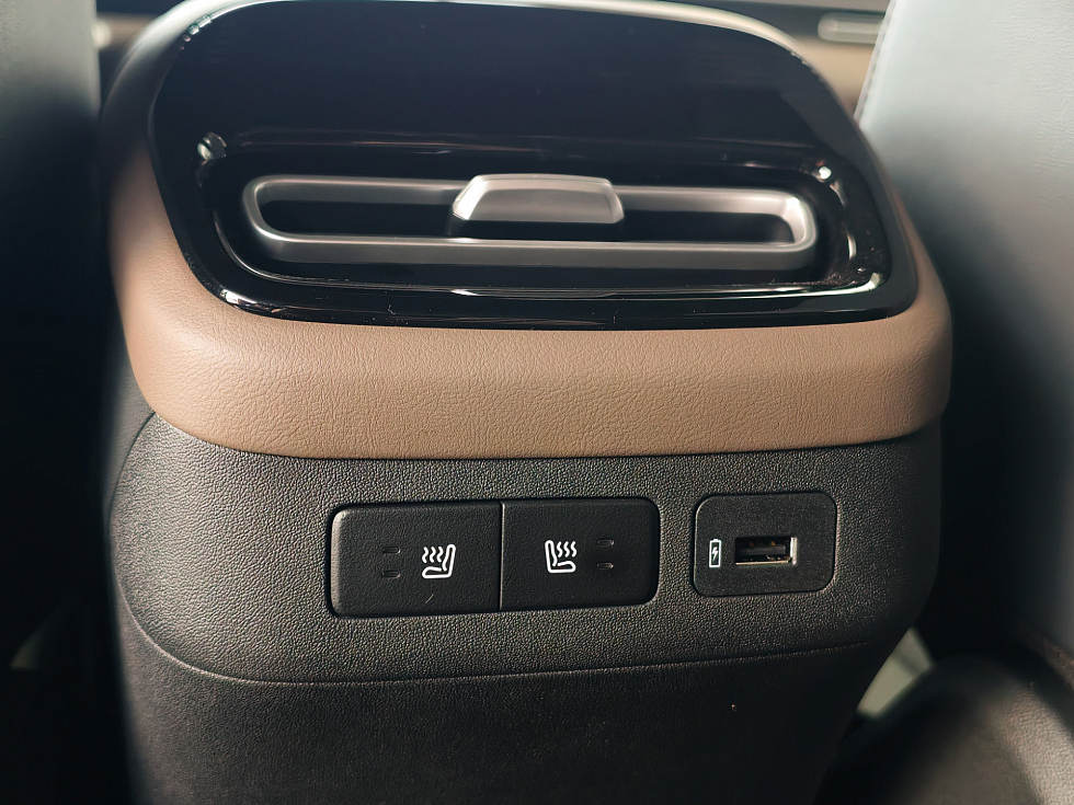Changan UNI-S Техно, золотой