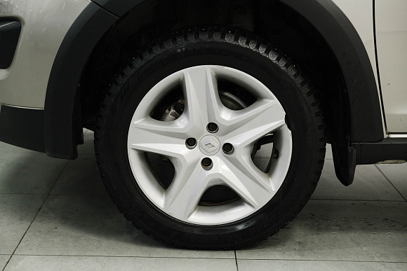 Renault Sandero Confort, 2017 года, пробег 118285 км