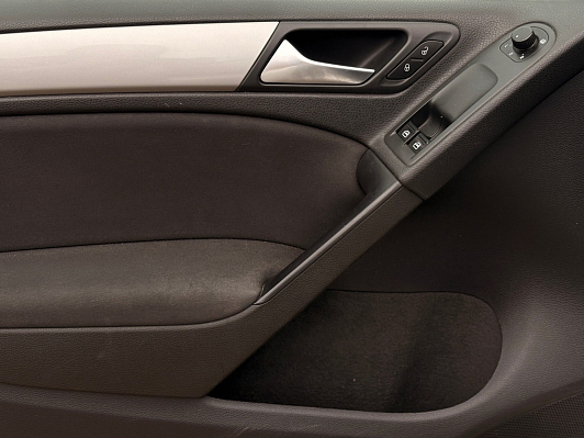 Volkswagen Golf, 2012 года, пробег 210179 км