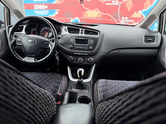 Kia Ceed Comfort, 2014 года, пробег 208000 км