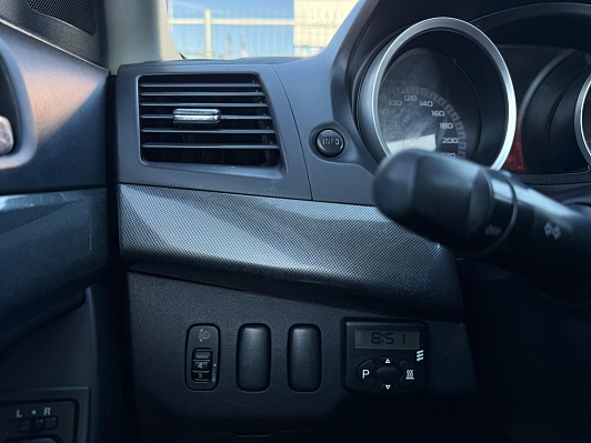 Mitsubishi Lancer, 2007 года, пробег 275183 км