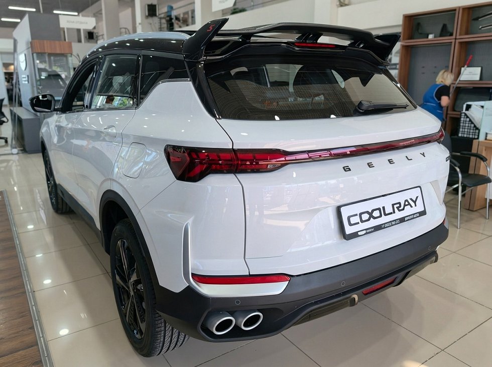Geely Coolray Спорт, белый