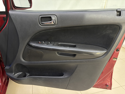 Honda Stream, 2002 года, пробег 394000 км