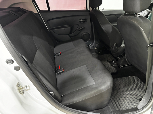 Renault Logan Access, 2017 года, пробег 192675 км