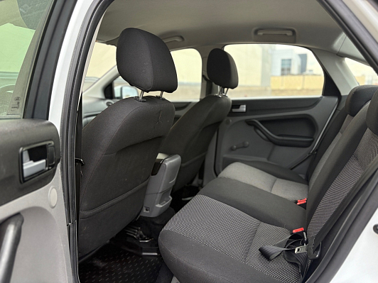 Ford Focus Ghia, 2010 года, пробег 371321 км
