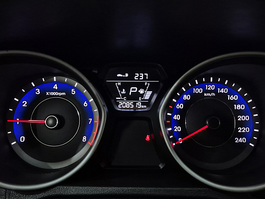 Hyundai Elantra Comfort, 2012 года, пробег 208518 км