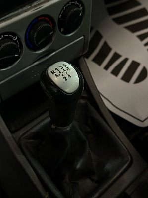 Lada (ВАЗ) Priora, 2011 года, пробег 292715 км