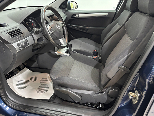 Opel Astra Cosmo, 2011 года, пробег 127178 км