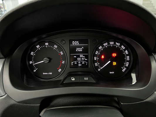Skoda Rapid, 2015 года, пробег 100500 км