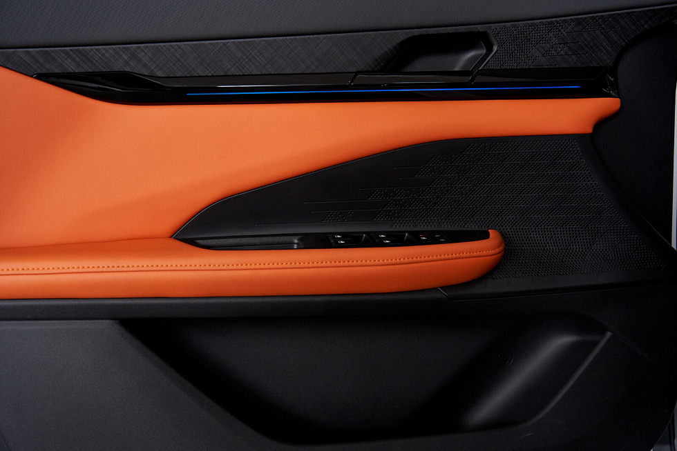 Changan UNI-V Luxe, белый