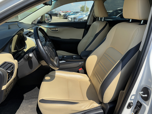 Lexus NX Luxury, 2015 года, пробег 100658 км