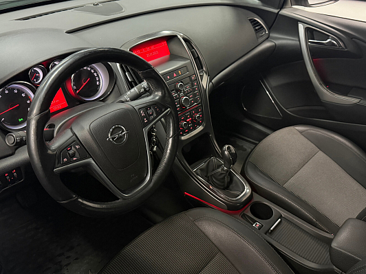 Opel Astra Cosmo, 2011 года, пробег 171000 км
