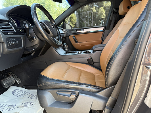 Volkswagen Touareg, 2011 года, пробег 195000 км