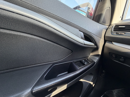 Lada (ВАЗ) Vesta Comfort Multimedia, 2017 года, пробег 64000 км