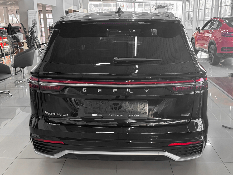 Geely Monjaro , черный
