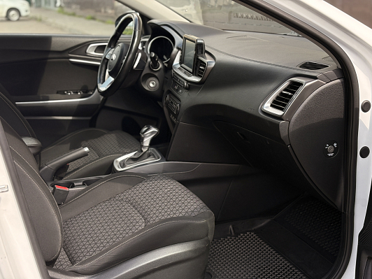 Kia Ceed Luxe, 2019 года, пробег 178574 км