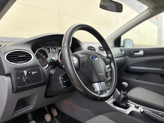 Ford Focus Ghia, 2010 года, пробег 371321 км