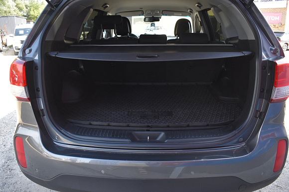 Kia Sorento New Comfort (2015), 2014 года, пробег 230000 км