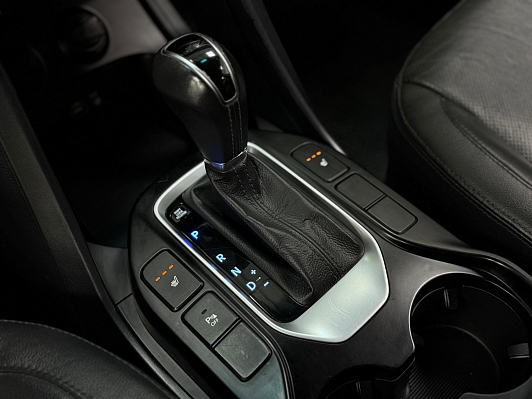 Hyundai Santa Fe Comfort, 2016 года, пробег 199800 км