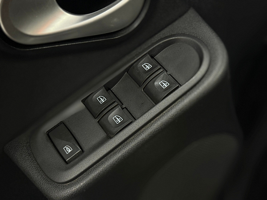 Renault Duster, 2017 года, пробег 123000 км