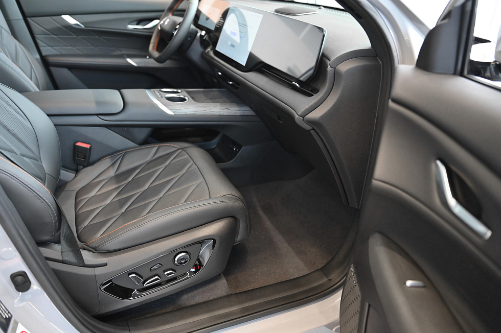 Changan CS75 Plus Tech, серый