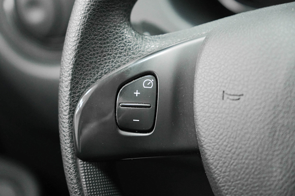 Nissan Terrano Elegance, 2019 года, пробег 20000 км