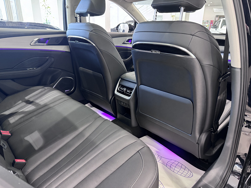 Hongqi H5 Делюкс Плюс (Deluxe+), черный