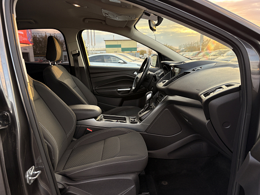 Ford Kuga Titanium, 2017 года, пробег 143417 км
