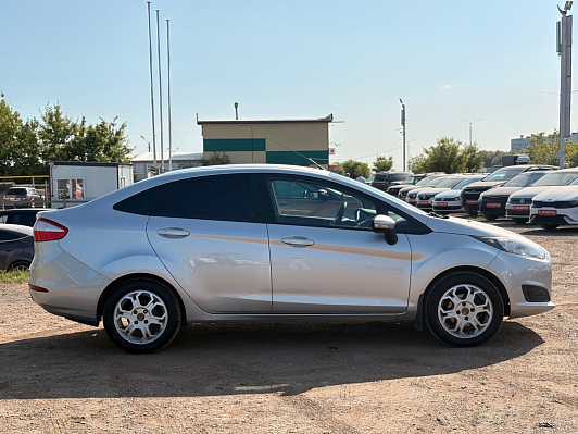 Ford Fiesta Trend, 2015 года, пробег 210128 км