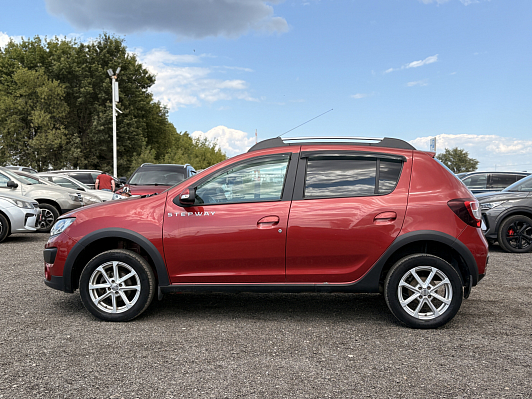 Renault Sandero Confort, 2017 года, пробег 82100 км