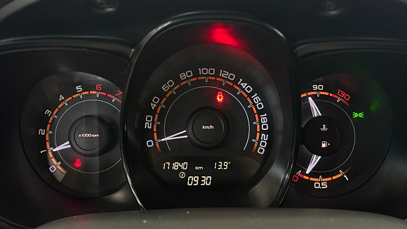 Lada (ВАЗ) Vesta Comfort, 2017 года, пробег 171000 км