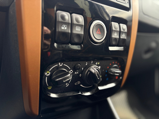 Lada (ВАЗ) Largus Luxe (7 мест) (2015-2017), 2016 года, пробег 200298 км