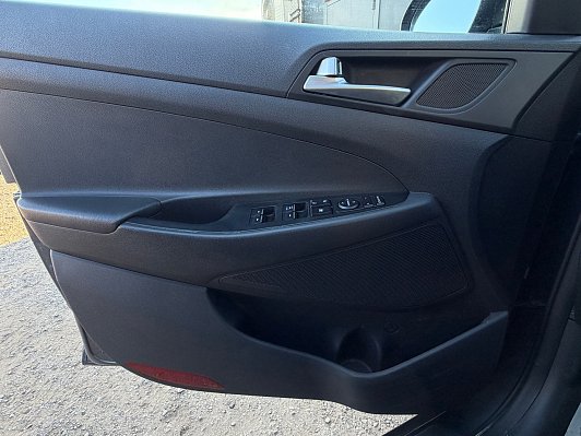 Hyundai Tucson, 2017 года, пробег 278135 км