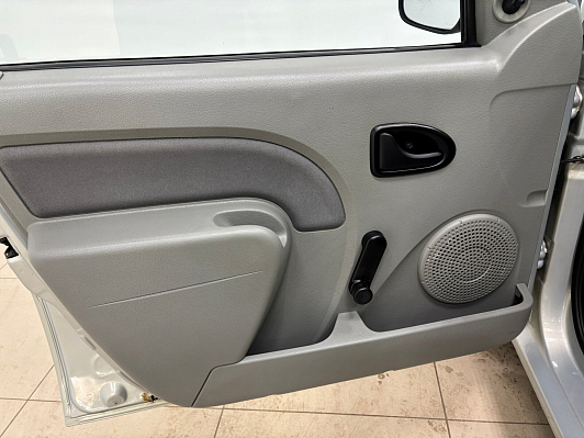 Renault Logan Expression, 2009 года, пробег 203412 км