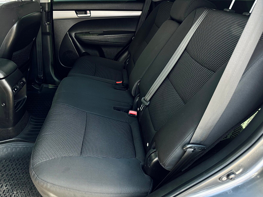 Kia Sorento New Comfort (2015), 2014 года, пробег 230000 км