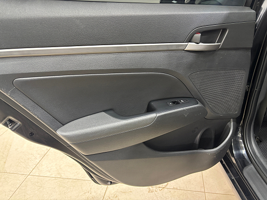 Hyundai Elantra Comfort + Style + High-Tech, 2016 года, пробег 193268 км