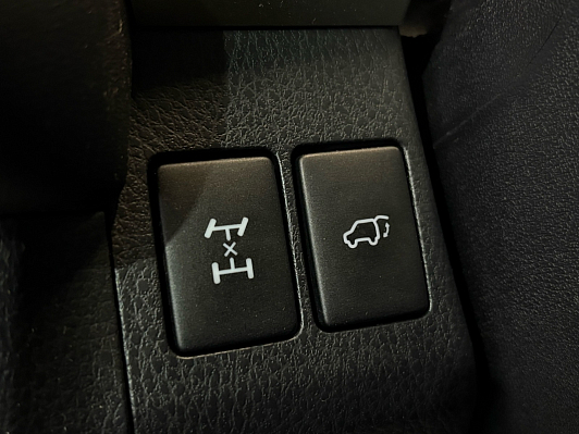 Toyota RAV4, 2012 года, пробег 146024 км