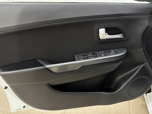 Kia Rio Luxe, 2013 года, пробег 134736 км