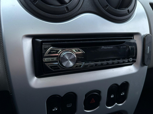 Renault Sandero Expression, 2010 года, пробег 186691 км